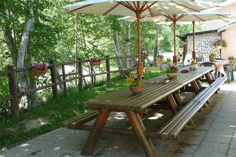 Restaurant traditionel à Authon